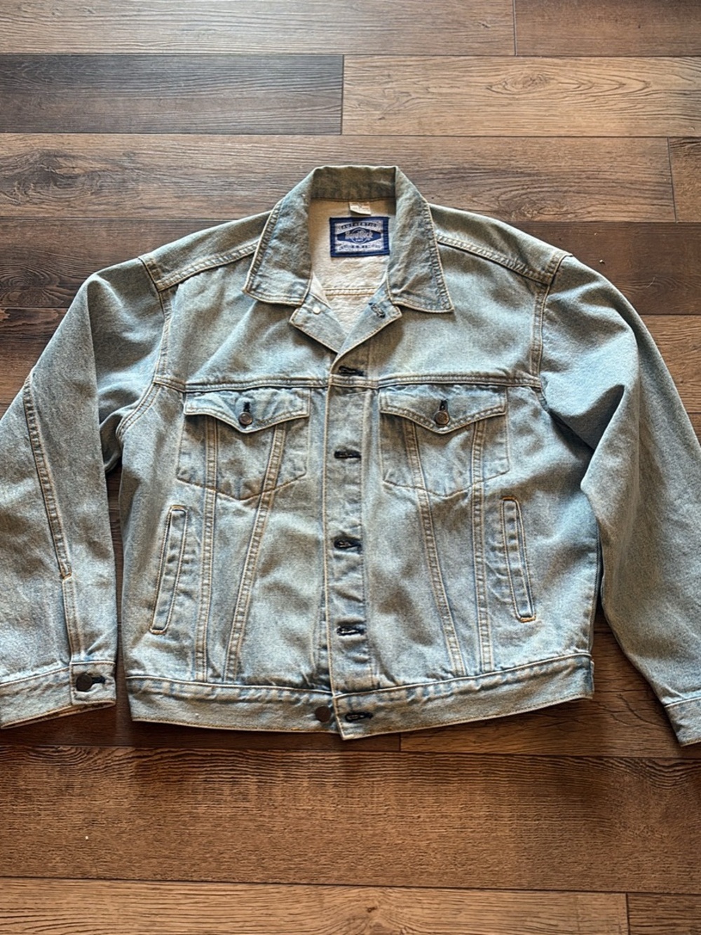 Hard Rock Cafe Niagara Falls Denim Jacket - Size Medium